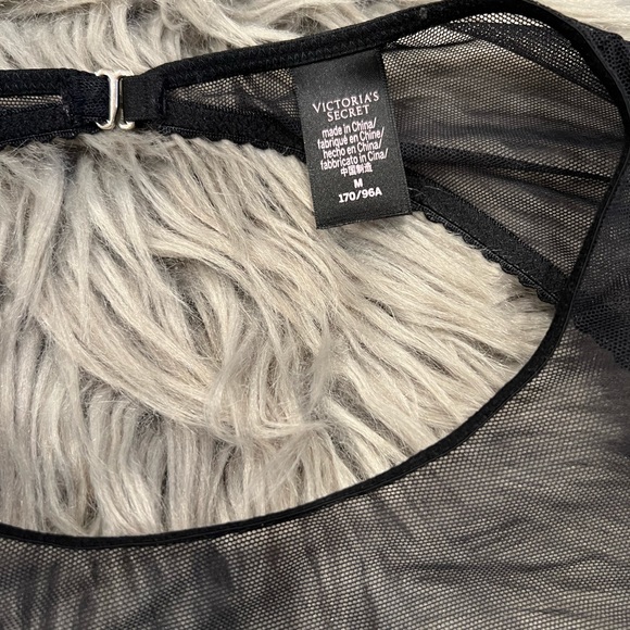 Sheer top - Picture 2 of 3